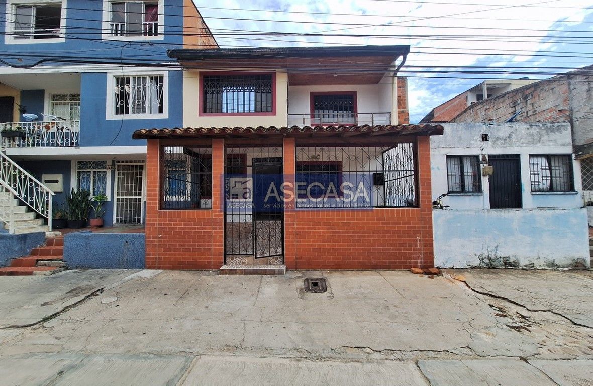 Casa en venta Santander Girón Rincon De Girón 110 m2 Habitaciones 5 Baños 2 Garajes 0 Precio $230000000