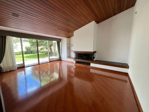 Casa en venta Cundinamarca Bogotá Santa Barbara Alta 414 m2 Habitaciones 4 Baños 5 Garajes 6 Precio $5000000000