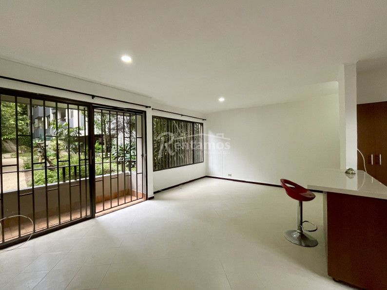 Apartamento en arriendo Antioquia Envigado Bosques De Zúñiga 75 m2 Habitaciones 2 Baños 2 Garajes 1 Precio $3000000