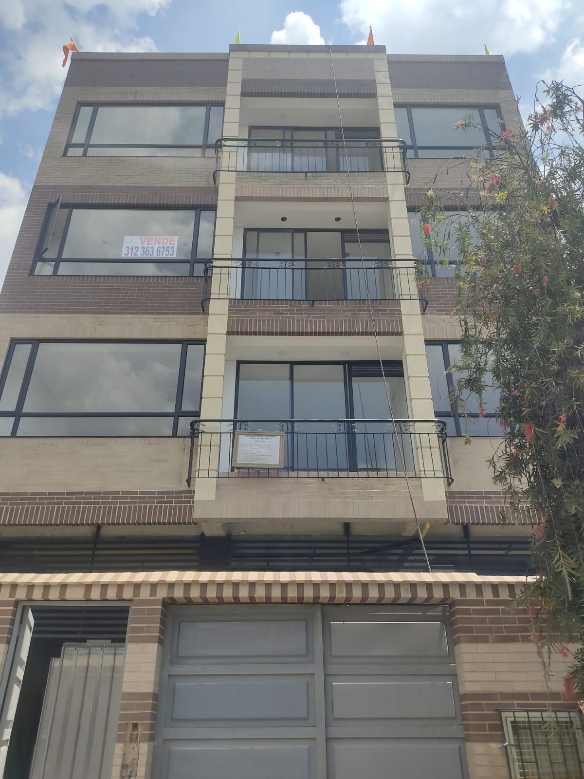 Apartamento en venta Cundinamarca Bogotá El Salitre 90 m2 Habitaciones 2 Baños 3 Garajes 2 Precio $690000000