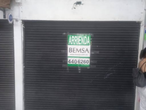Local en arriendo Antioquia Medellín Guayaquil 12 m2 Habitaciones 0 Baños 0 Garajes 0 Precio $5000000