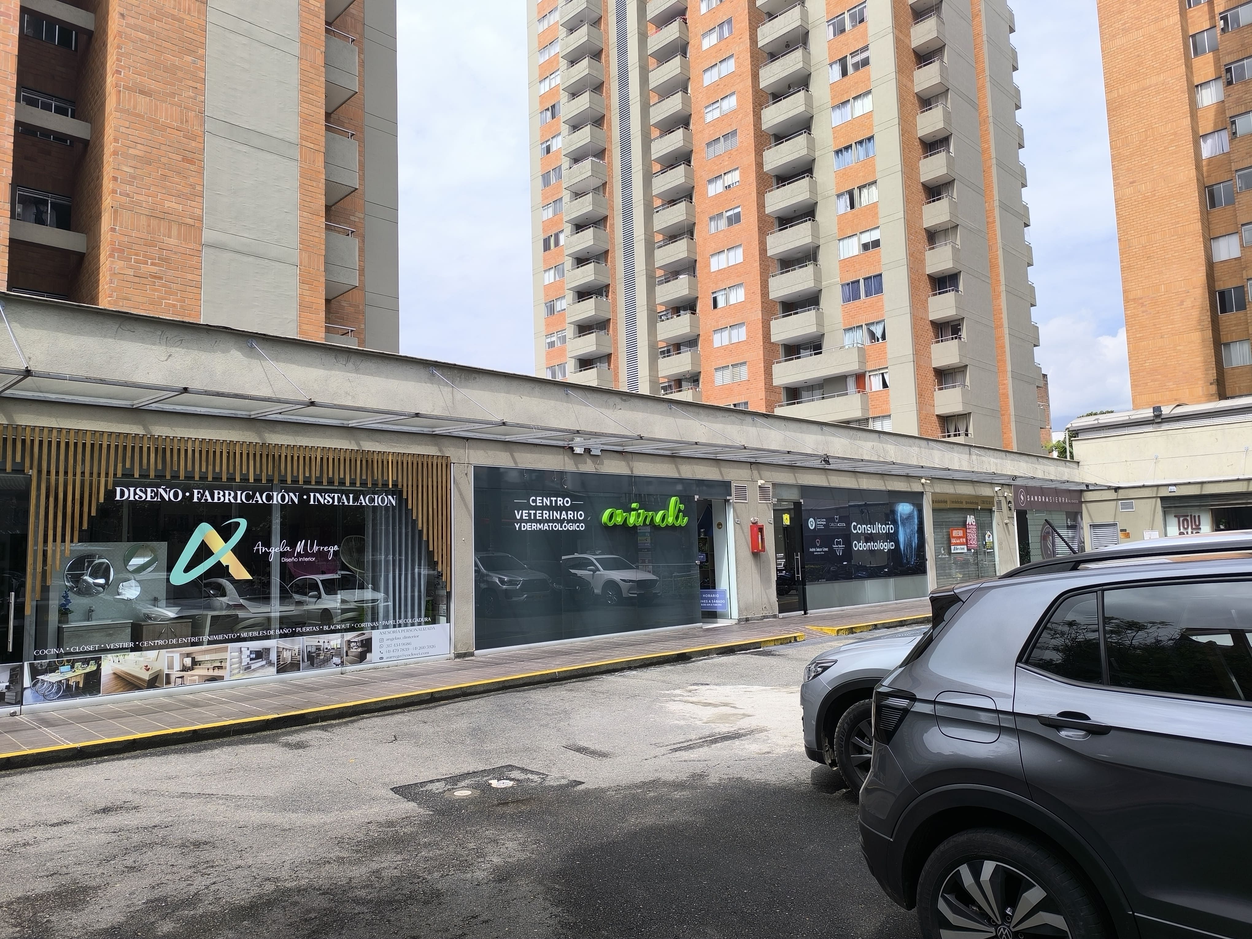 Local en venta Antioquia Medellín Cuarta Brigada 65 m2 Habitaciones 0 Baños 1 Garajes 0 Precio $550000000