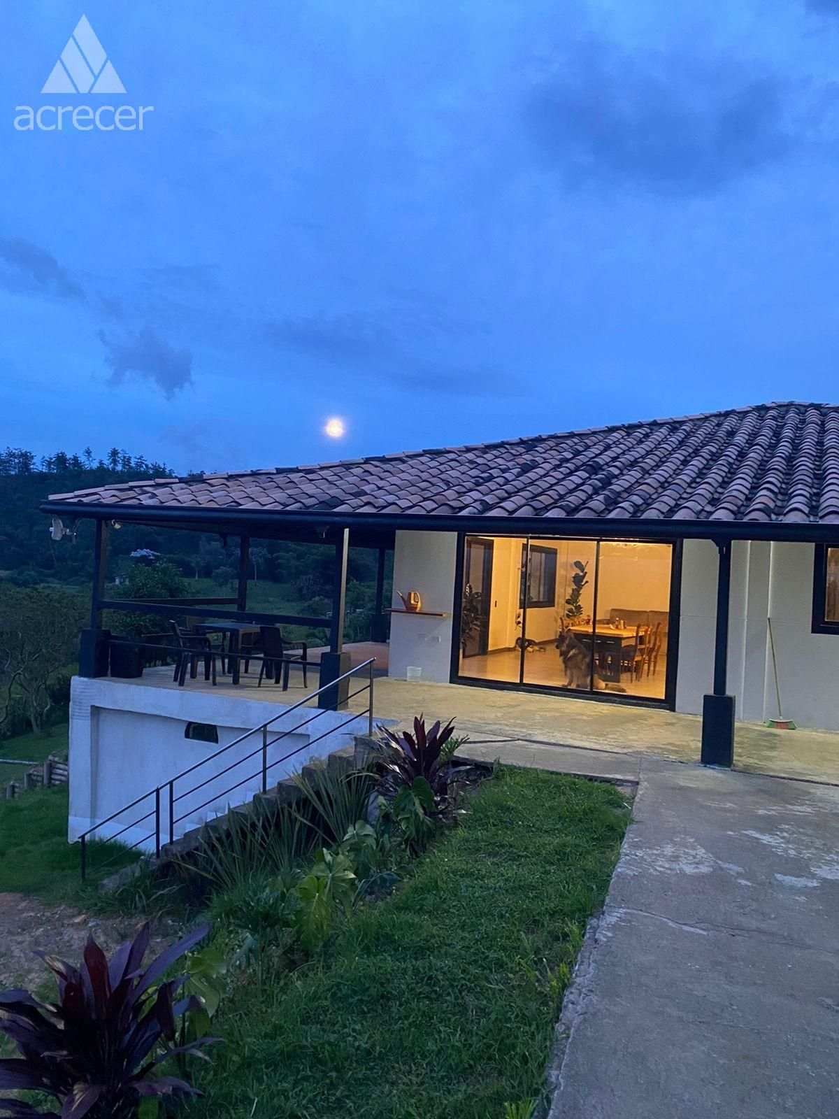 Casa en venta Antioquia Marinilla La Industrial 300 m2 Habitaciones 4 Baños 2 Garajes 1 Precio $750000000