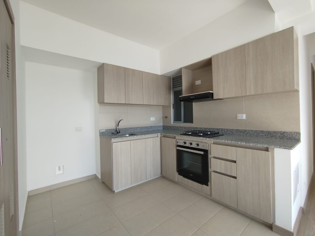 Apartamento en arriendo Antioquia Rionegro El Porvenir 78 m2 Habitaciones 3 Baños 2 Garajes 1 Precio $3000000