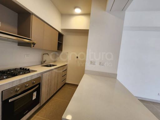 Apartamento en arriendo Antioquia Medellín Perpetuo Socorro 65 m2 Habitaciones 2 Baños 2 Garajes 1 Precio $3900000