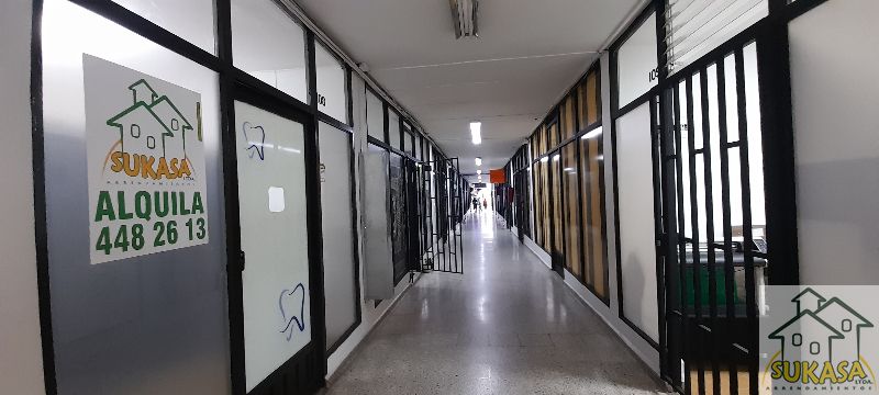 Local en arriendo Antioquia Itagüí Centro 20 m2 Habitaciones 0 Baños 1 Garajes 0 Precio $600000