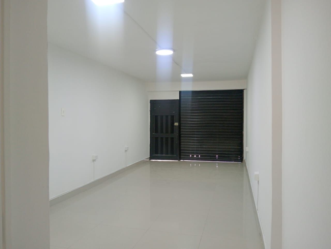 Oficina en arriendo Antioquia Medellín Santa Teresita 130 m2 Habitaciones 0 Baños 1 Garajes 0 Precio $3700000
