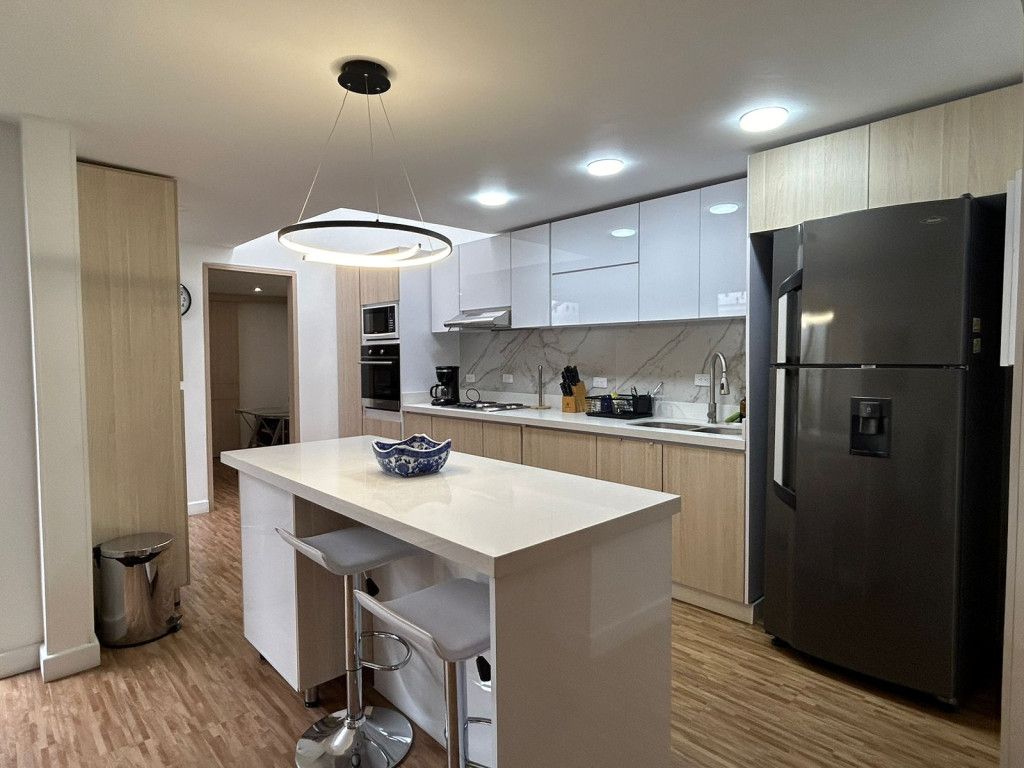 Casa en venta Cundinamarca Bogotá Caobos Salazar 227 m2 Habitaciones 3 Baños 3 Garajes 2 Precio $1100000000