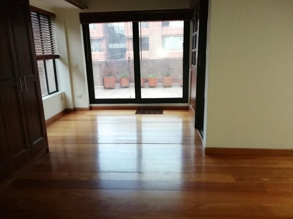Apartamento en venta Cundinamarca Bogotá Santa Bibiana 261 m2 Habitaciones 4 Baños 4 Garajes 2 Precio $1000000000