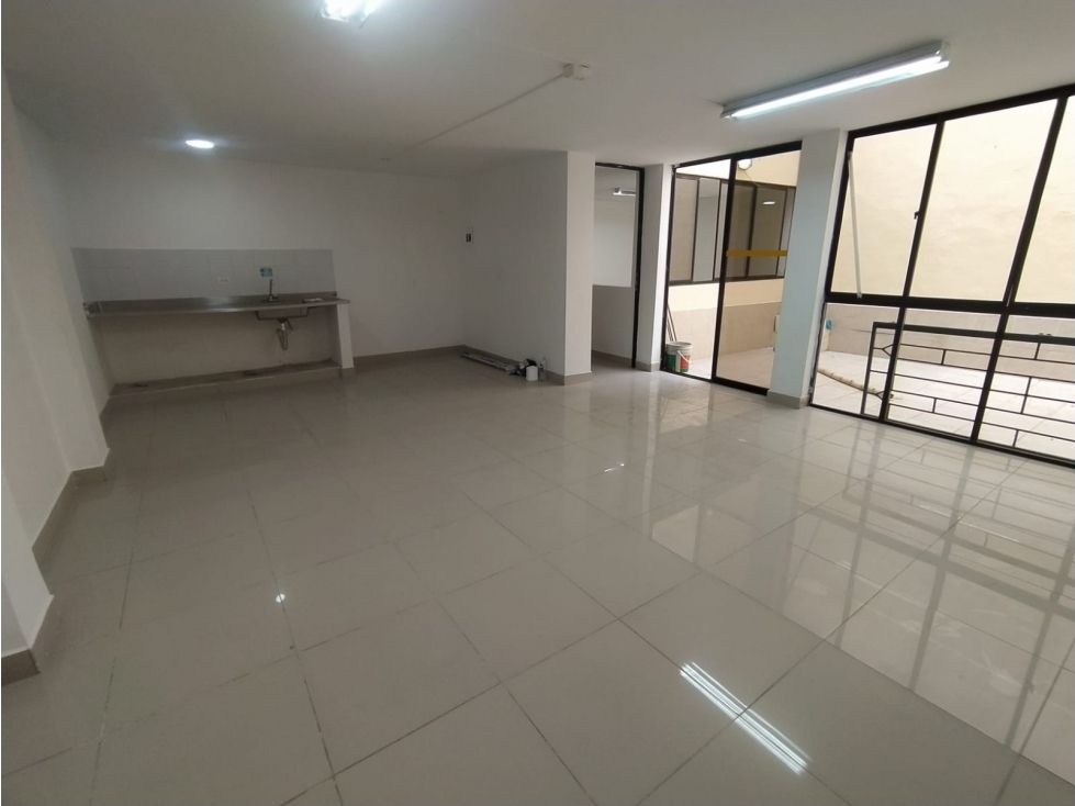 Casa en arriendo Antioquia Medellín El Nogal- Los Almendros 340 m2 Habitaciones 7 Baños 3 Garajes 0 Precio $7000000