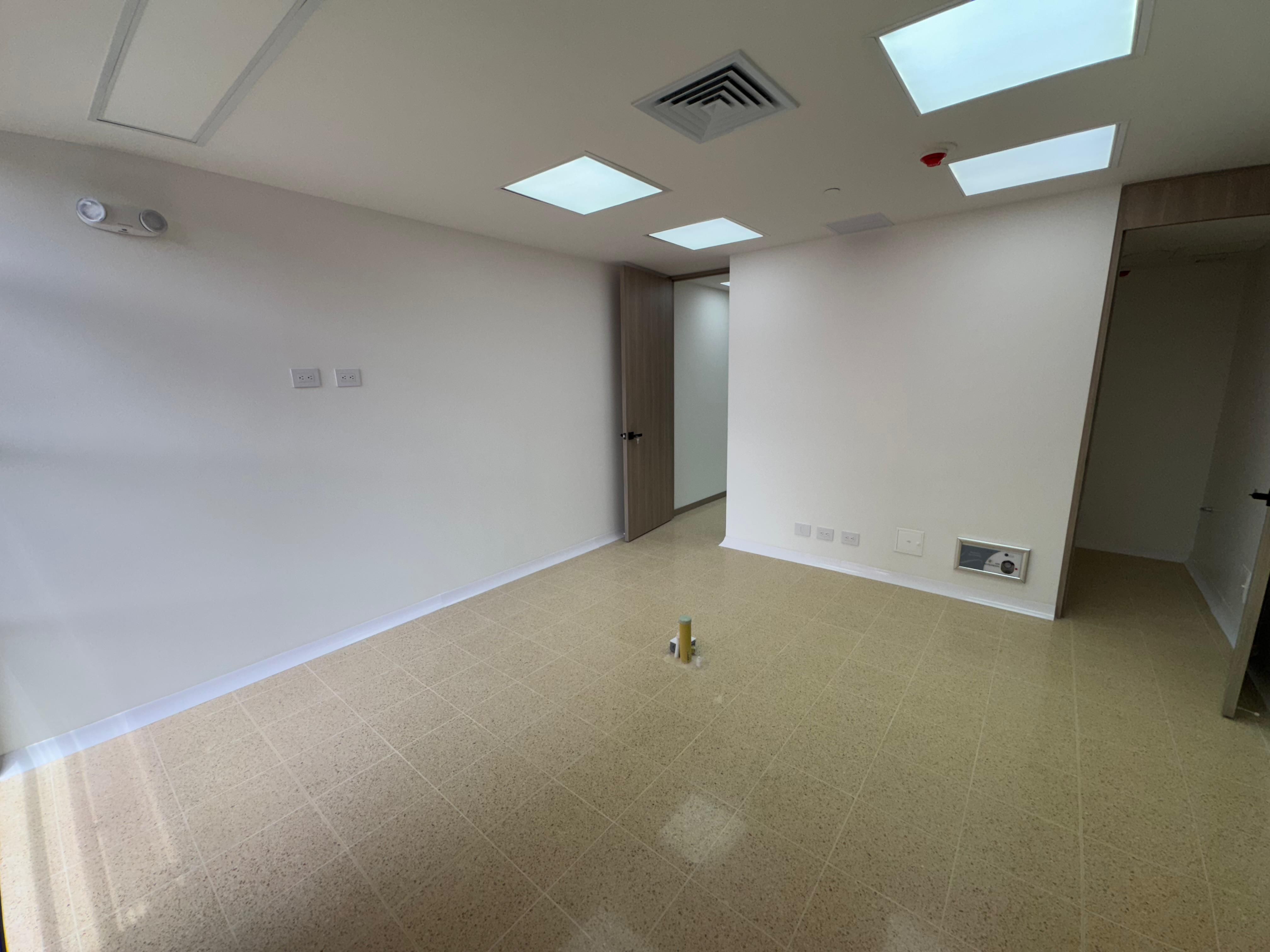 Consultorio en arriendo Antioquia Medellín Simesa 35 m2 Habitaciones 0 Baños 1 Garajes 1 Precio $4500000