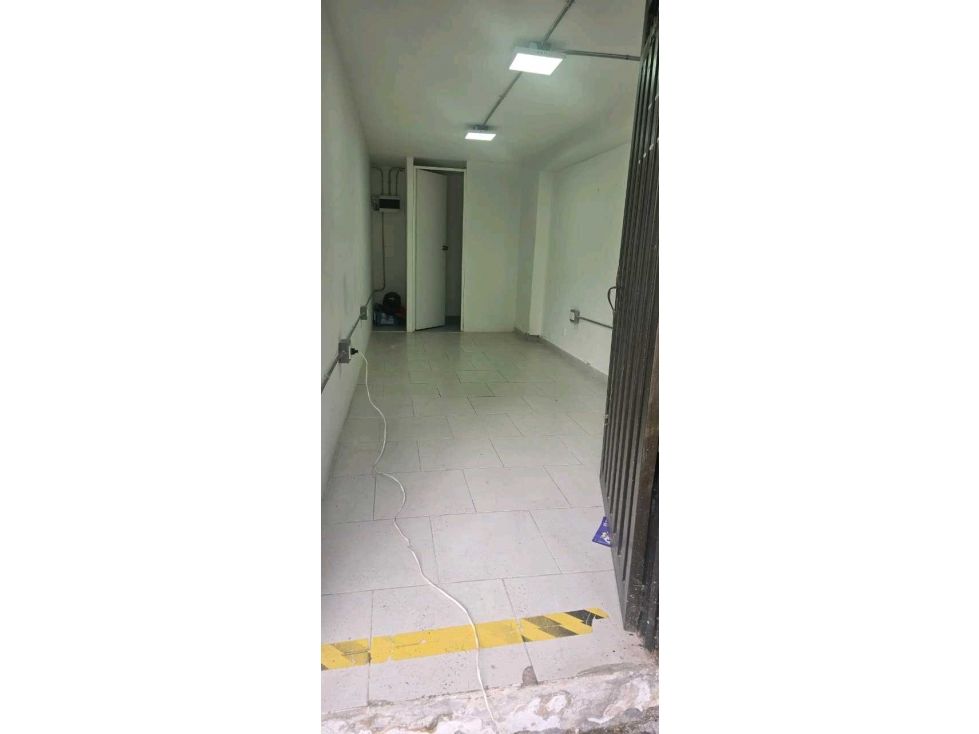 Apartaestudio en arriendo Antioquia Medellín Florida Nueva 25 m2 Habitaciones 1 Baños 1 Garajes 0 Precio $1100000