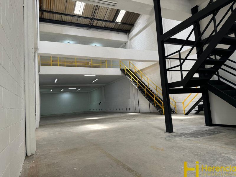 Bodega en arriendo Antioquia La Estrella La Ospina 700 m2 Habitaciones 0 Baños 0 Garajes 0 Precio $22800000
