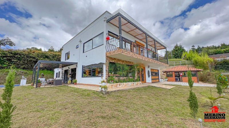 Casa Campestre en venta Antioquia Rionegro Centro 600 m2 Habitaciones 9 Baños 7 Garajes 1 Precio $2300000000