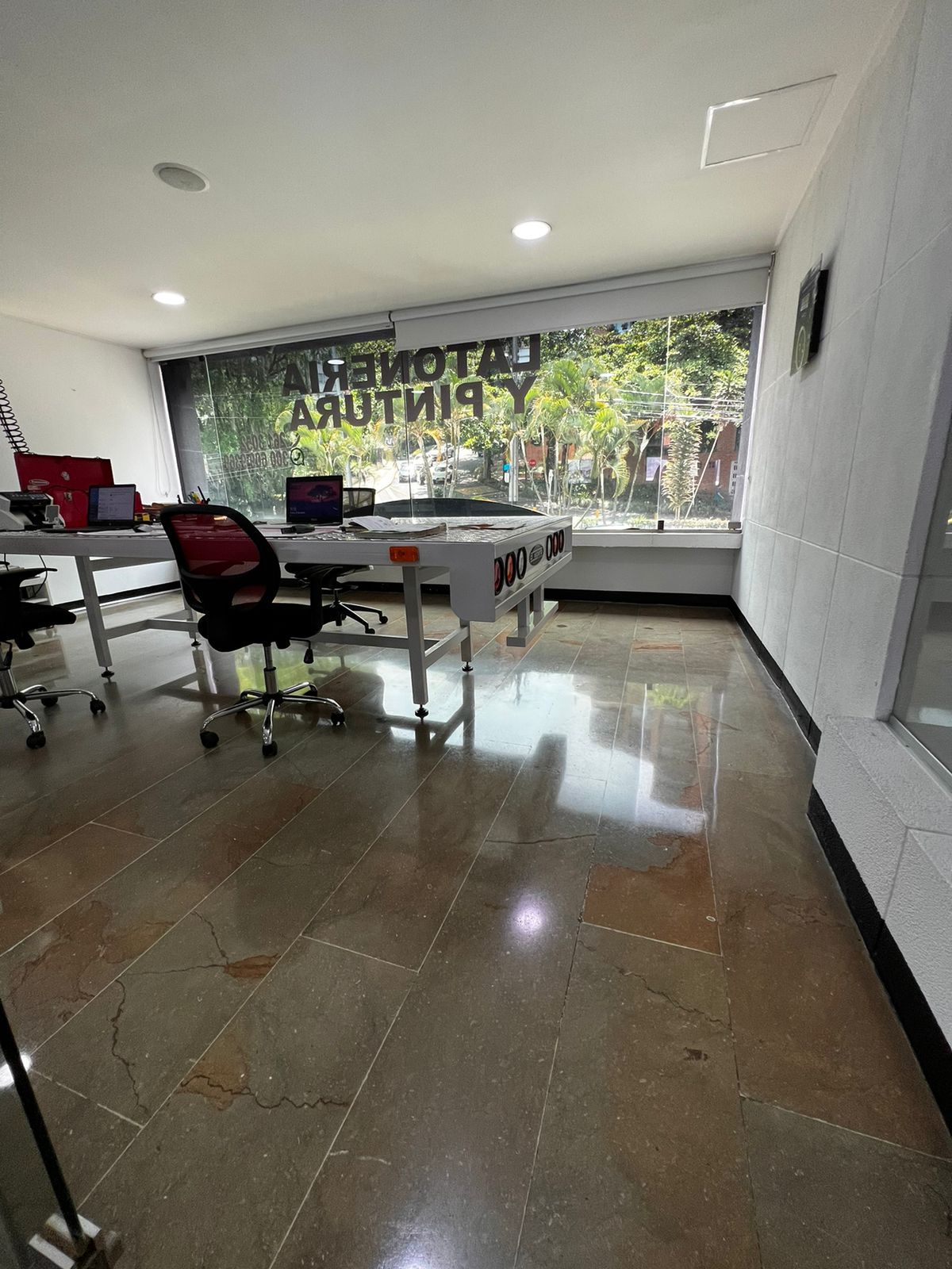 Local en arriendo Antioquia Medellín San Diego 360 m2 Habitaciones 0 Baños 0 Garajes 0 Precio $15800000