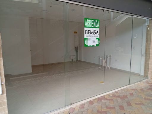 Local en arriendo Antioquia Rionegro El Porvenir 28 m2 Habitaciones 0 Baños 1 Garajes 1 Precio $3200000