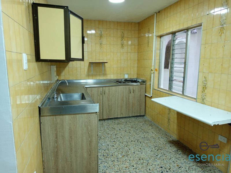 Casa en arriendo Antioquia Envigado Torres De Santa Barbara 105 m2 Habitaciones 3 Baños 2 Garajes 0 Precio $2500000