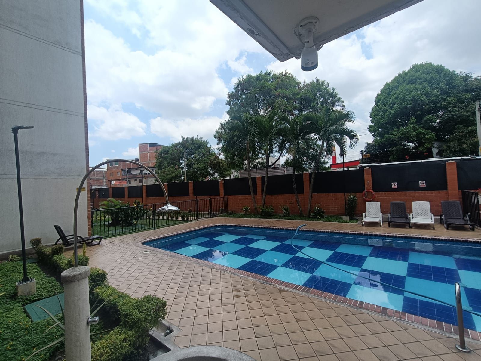 Apartamento en venta Valle Del Cauca Cali Conjunto Residencial Prados De San Agustin 58 m2 Habitaciones 2 Baños 2 Garajes 1 Precio $225000000