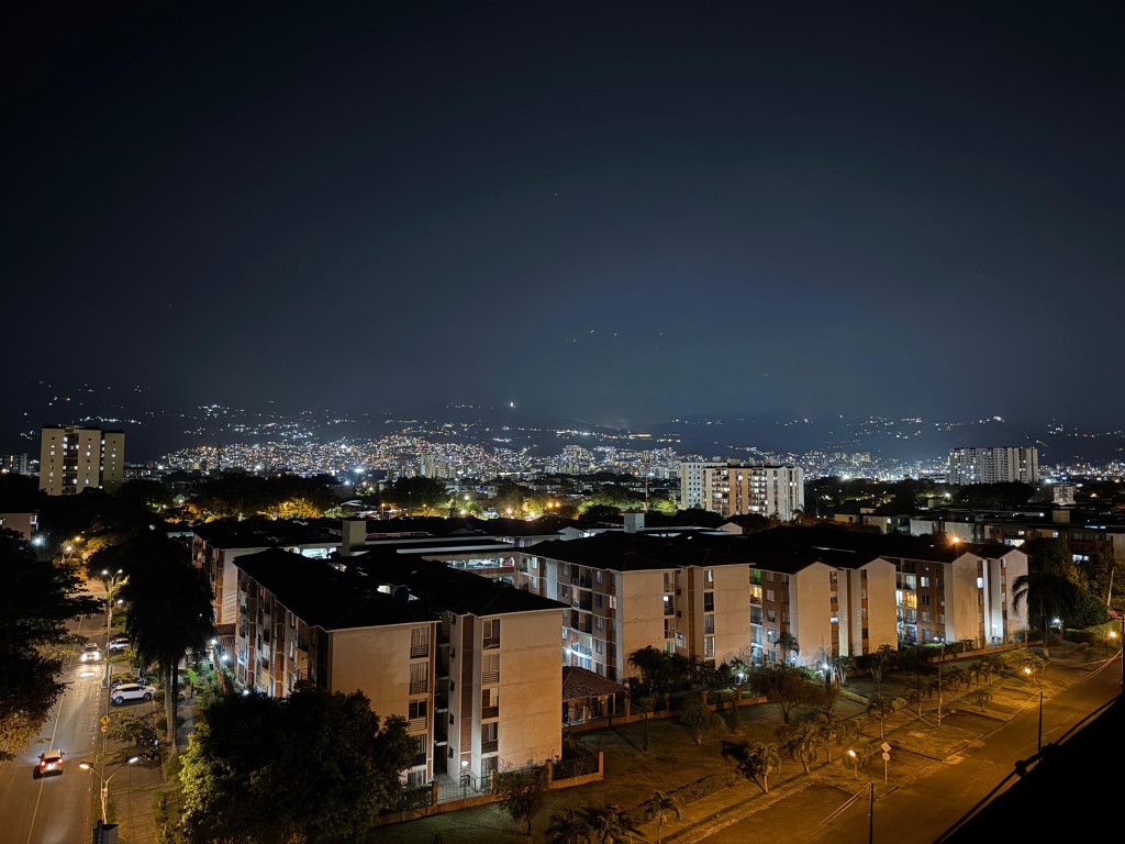 Apartamento en venta Valle Del Cauca Cali El Limonar 68 m2 Habitaciones 3 Baños 2 Garajes 0 Precio $325000000