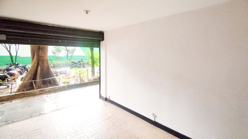Local en arriendo Antioquia Medellín Cristobal 15 m2 Habitaciones 0 Baños 1 Garajes 0 Precio $1000000
