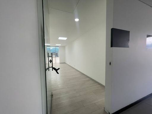 Oficina en arriendo Antioquia Envigado Primavera 37 m2 Habitaciones 0 Baños 1 Garajes 1 Precio $2600000