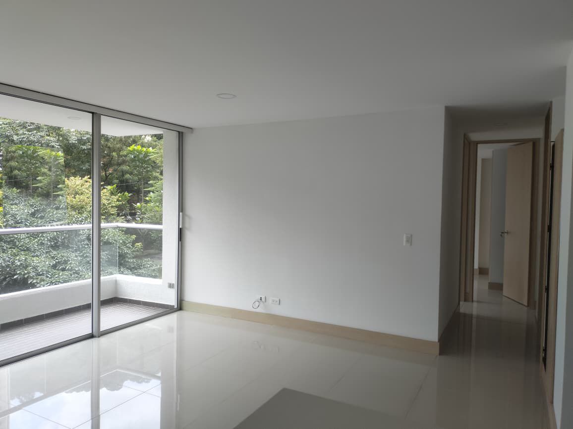 Apartamento en arriendo Antioquia Medellín Asomadera No1 68 m2 Habitaciones 2 Baños 2 Garajes 1 Precio $3650000