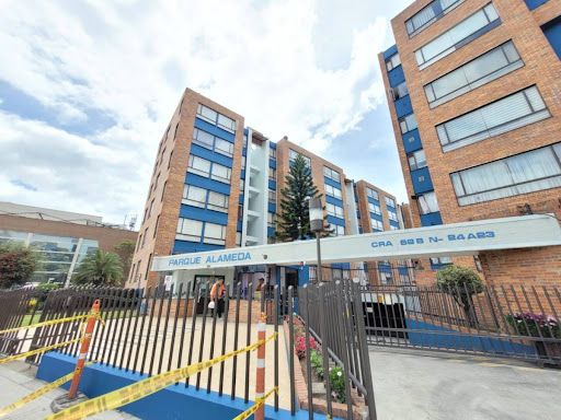 Apartamento en arriendo Cundinamarca Bogotá Ciudad Salitre Occidental 80 m2 Habitaciones 3 Baños 3 Garajes 1 Precio $3000000