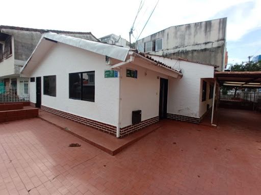 Casa en arriendo Valle Del Cauca Cali Ciudad Capri 260 m2 Habitaciones 4 Baños 3 Garajes 1 Precio $2400000