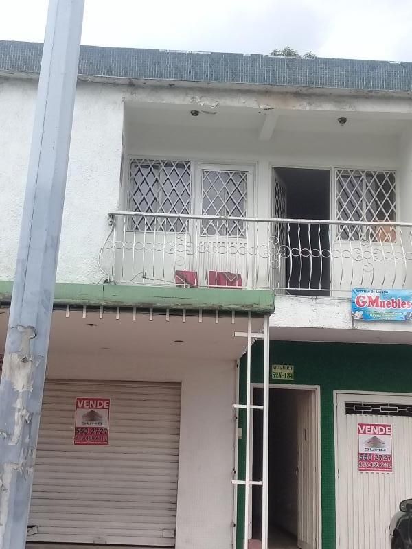 Casa en venta Valle Del Cauca Cali Urbanización La Flora 200 m2 Habitaciones 5 Baños 2 Garajes 2 Precio $485000000