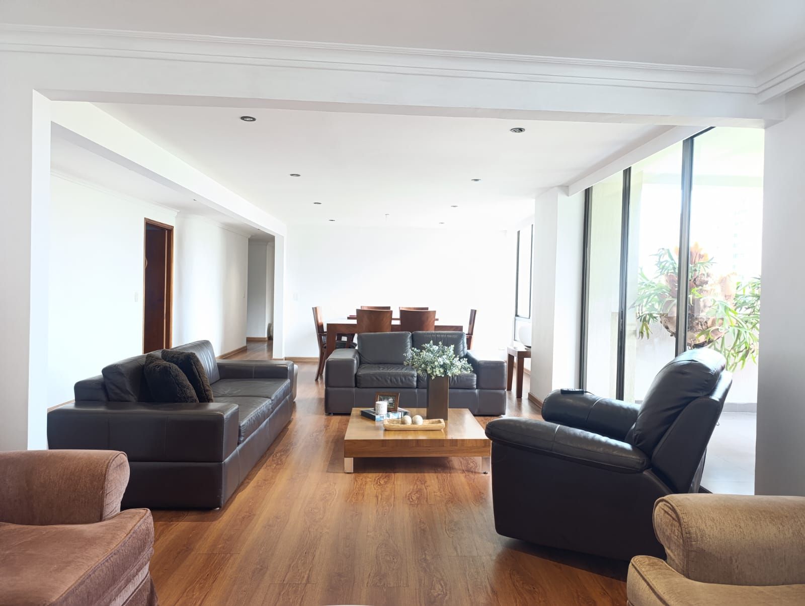 Apartamento en venta Antioquia Medellín Los Balsos No2 212 m2 Habitaciones 4 Baños 5 Garajes 3 Precio $1550000000