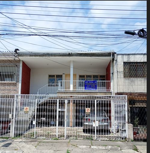 Casa en arriendo Valle Del Cauca Cali San Fernando Nuevo 206 m2 Habitaciones 3 Baños 2 Garajes 2 Precio $1700000