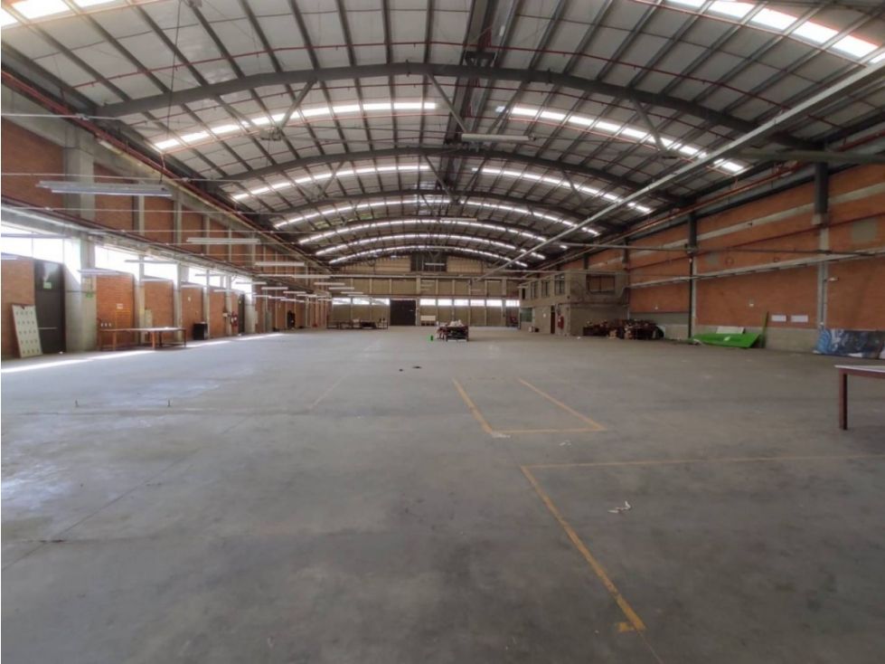 Bodega en arriendo Antioquia Girardota Centro 4407 m2 Habitaciones 0 Baños 6 Garajes 2 Precio $132210000