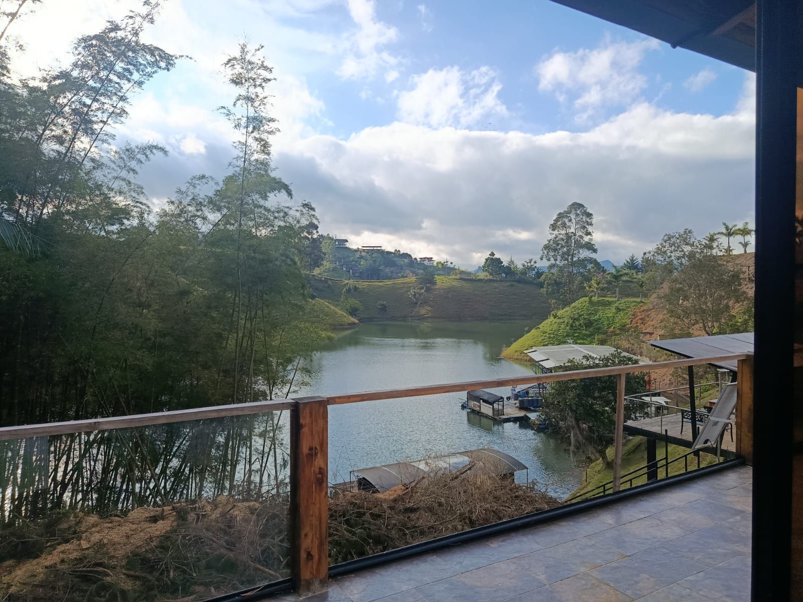 Finca en venta Antioquia Peñol Peñol 4800 m2 Habitaciones 3 Baños 2 Garajes 3 Precio $1800000000