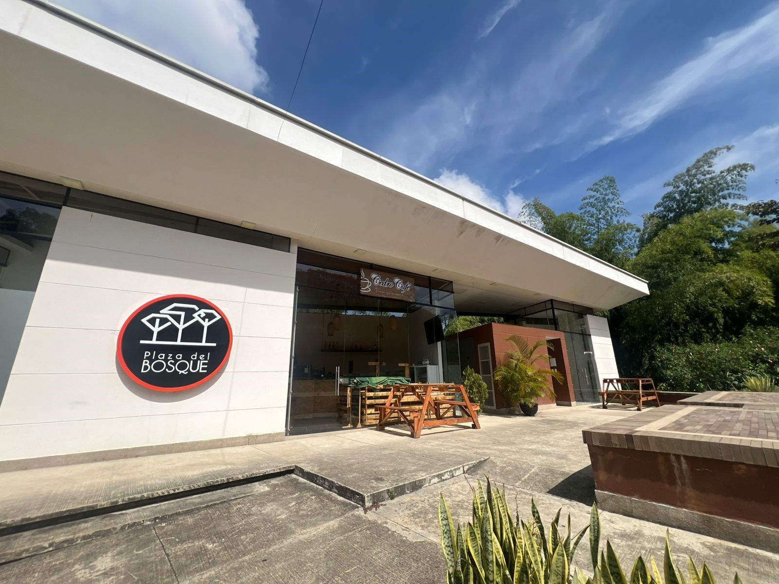 Local en arriendo Risaralda Pereira Pereira 12 m2 Habitaciones 0 Baños 0 Garajes 1 Precio $800000