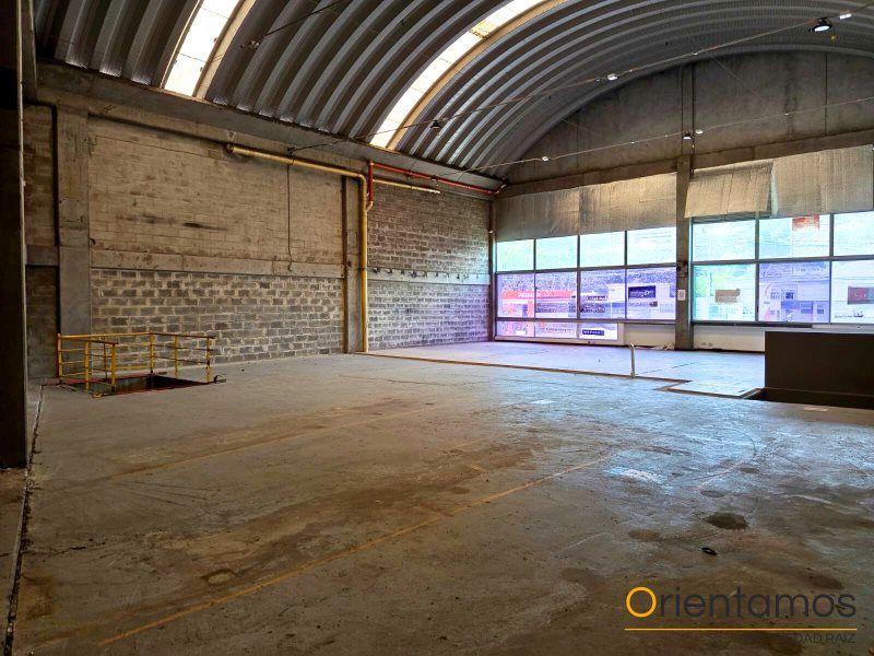 Bodega en arriendo Antioquia Sabaneta Ancon San Martin 550 m2 Habitaciones 0 Baños 3 Garajes 0 Precio $16000000