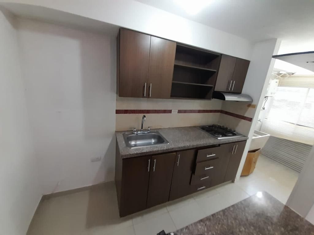 Apartamento en arriendo Risaralda Pereira Puerta De Alcala 70 m2 Habitaciones 3 Baños 2 Garajes 1 Precio $1950000
