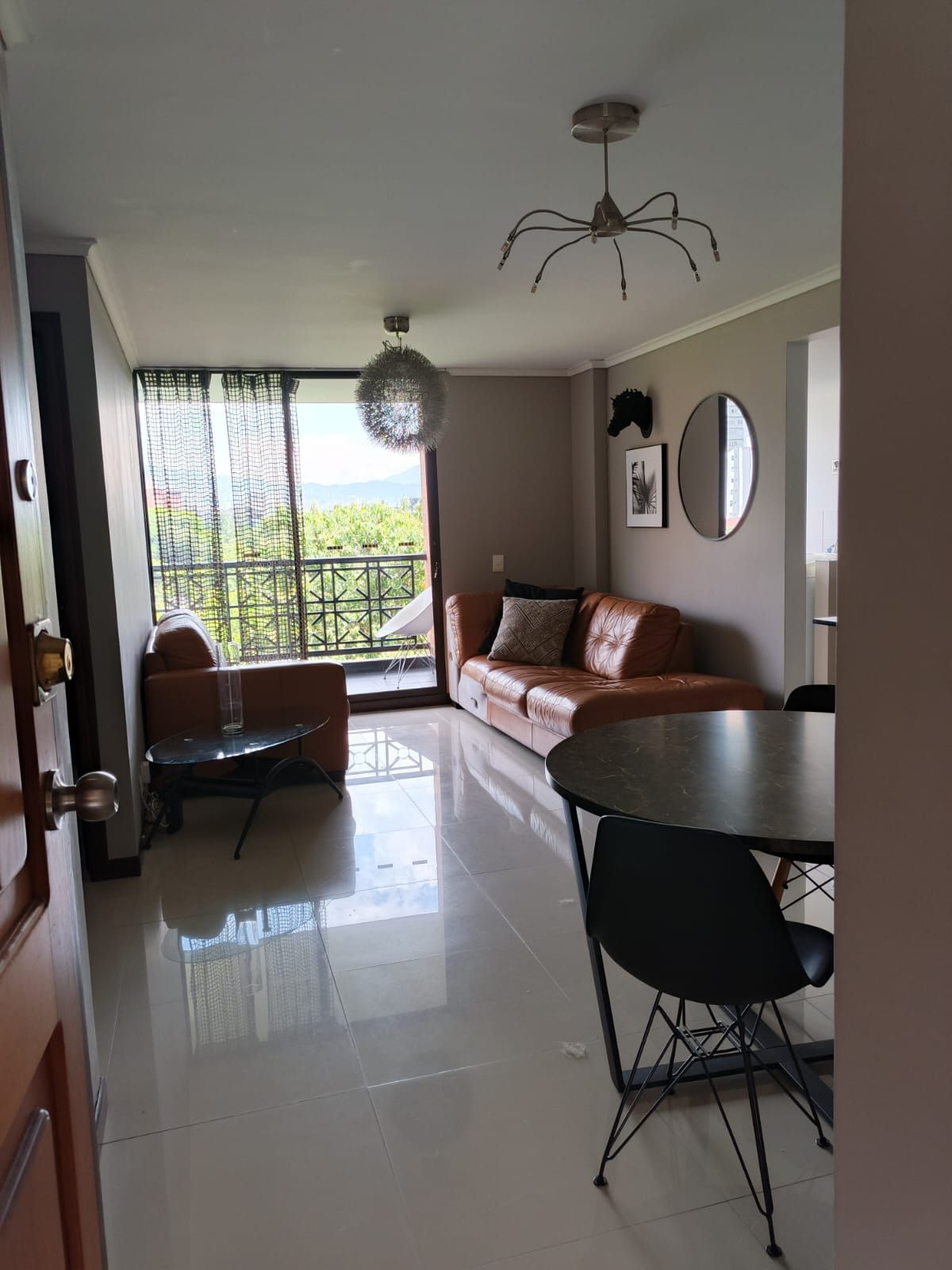 Apartamento en arriendo Antioquia Medellín La Aguacatala 85 m2 Habitaciones 2 Baños 2 Garajes 0 Precio $4500000