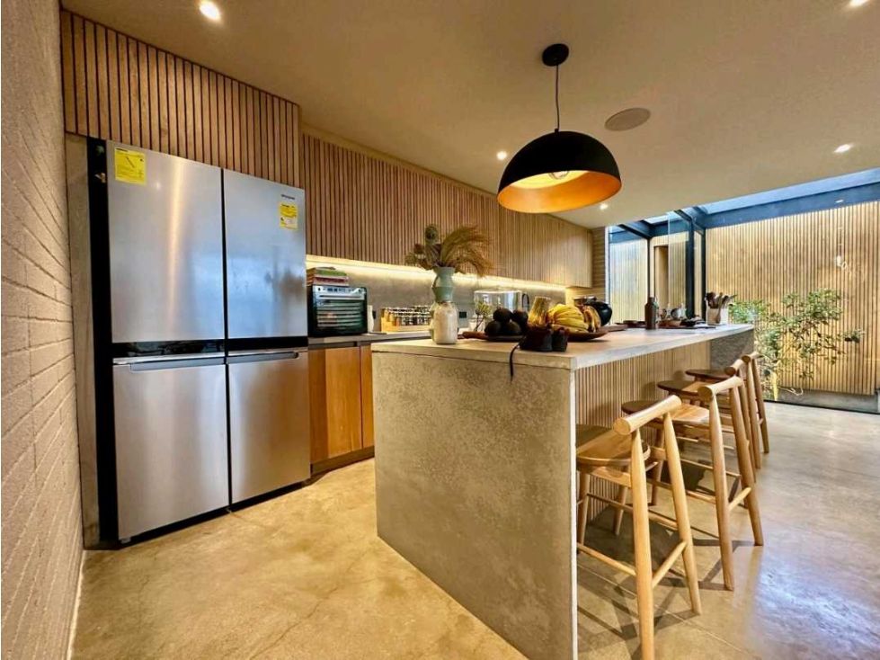 Casa en venta Antioquia Medellín Medellín 240 m2 Habitaciones 3 Baños 5 Garajes 4 Precio $3000000000