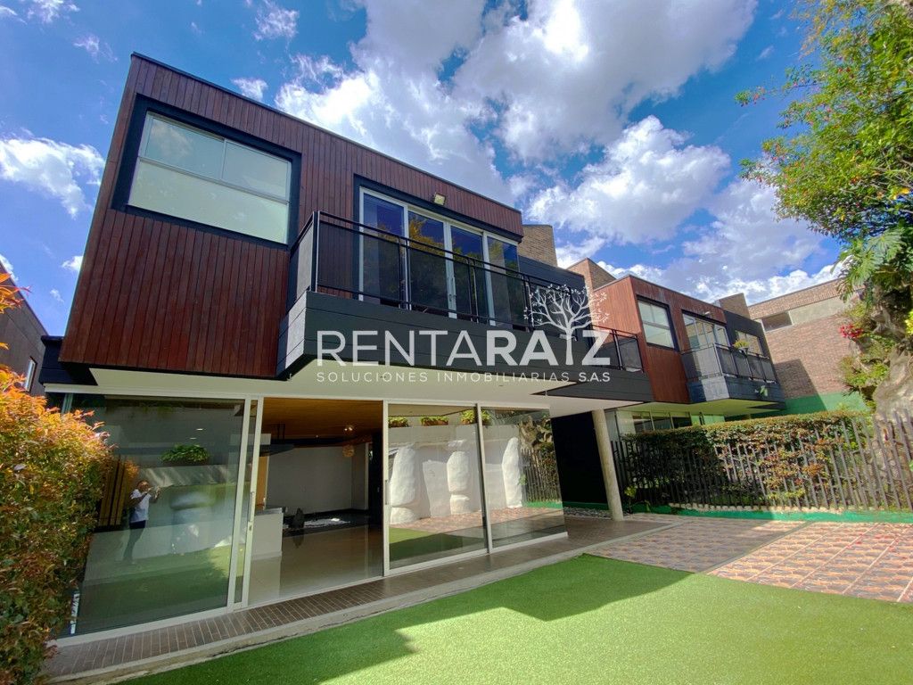 Casa en arriendo Antioquia Envigado Asd 345 m2 Habitaciones 4 Baños 4 Garajes 4 Precio $14000000