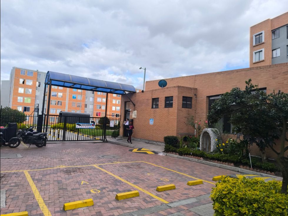 Apartamento en venta Cundinamarca Soacha Cr Peral 40 m2 Habitaciones 2 Baños 1 Garajes 0 Precio $127000000