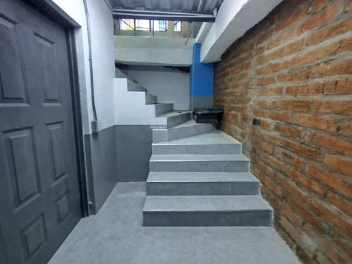 Bodega en arriendo Antioquia Medellín Prado 220 m2 Habitaciones 0 Baños 2 Garajes 0 Precio $6000000