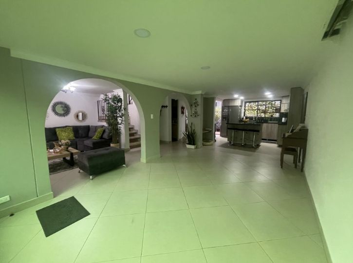 Casa en venta Antioquia Medellín La Gloria 95 m2 Habitaciones 4 Baños 2 Garajes 0 Precio $880000000