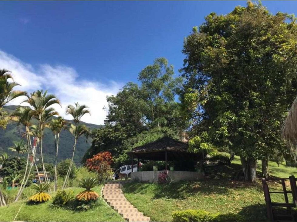 Finca en venta Antioquia Amagá Amagá 7200 m2 Habitaciones 20 Baños 10 Garajes 8 Precio $1900000000