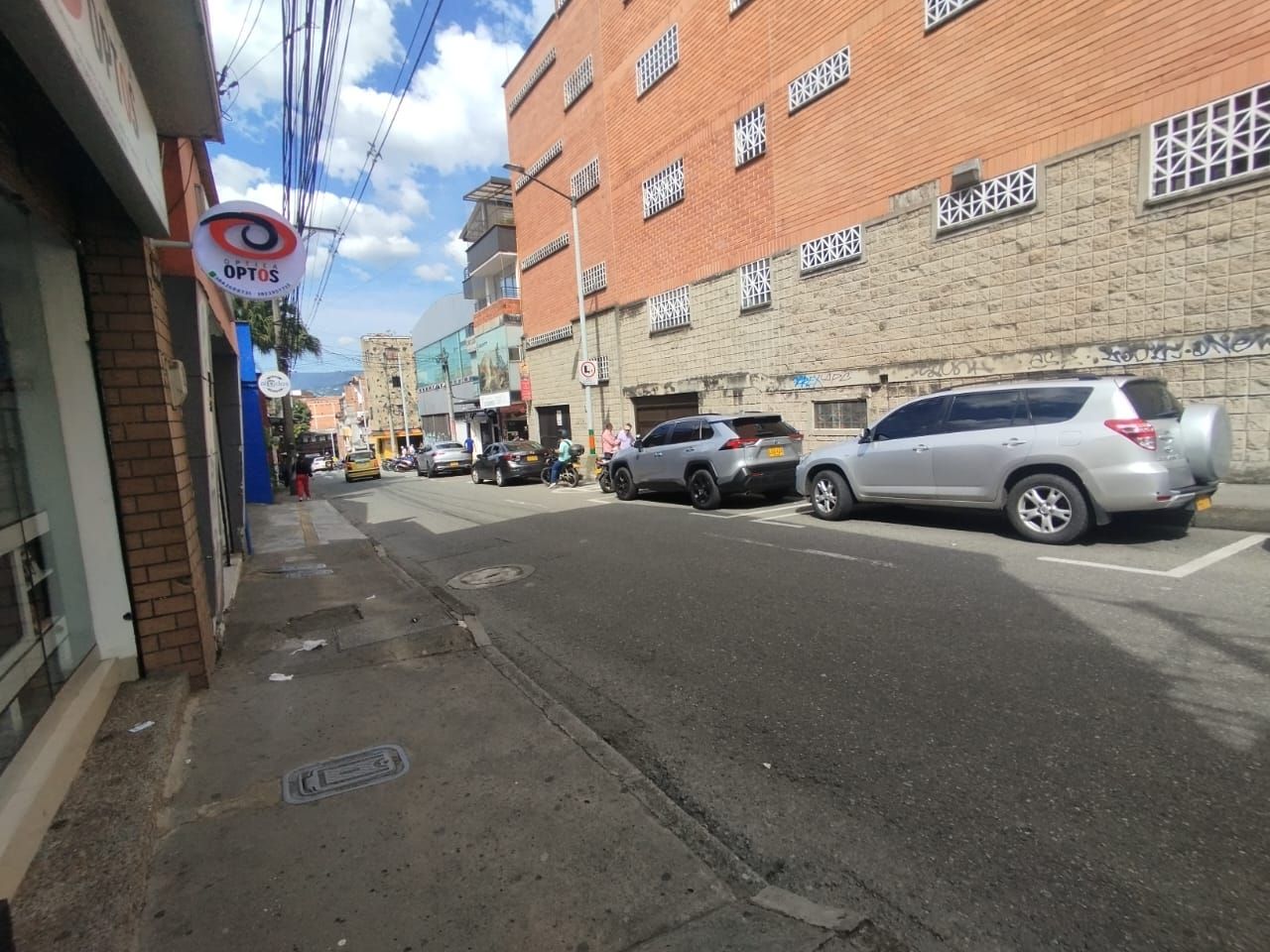 Local en arriendo Antioquia Envigado Zona Centro 110 m2 Habitaciones 0 Baños 1 Garajes 0 Precio $4200000