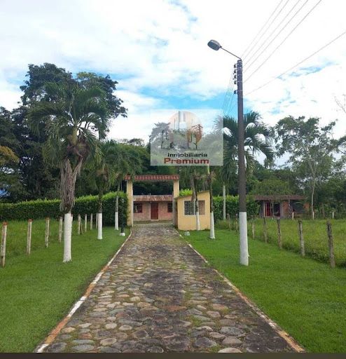 Finca en venta Meta Guamal Guamal 200 m2 Habitaciones 5 Baños 4 Garajes 2 Precio $1250000000