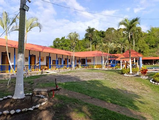 Finca en venta Risaralda Pereira Pereira 2000 m2 Habitaciones 13 Baños 11 Garajes 15 Precio $1900000000