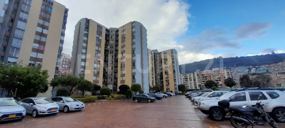 Apartamento en venta Cundinamarca Bogotá El Vervenal 67 m2 Habitaciones 3 Baños 2 Garajes 2 Precio $350000000