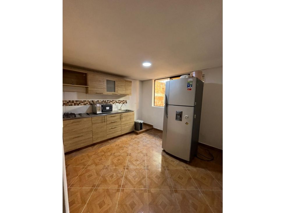 Casa en arriendo Antioquia Envigado Uribe Ángel 130 m2 Habitaciones 4 Baños 2 Garajes 0 Precio $2300000