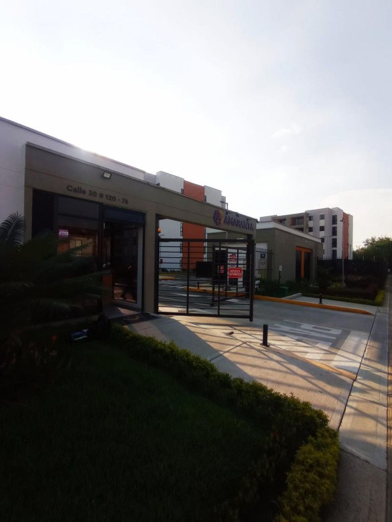 Apartamento en arriendo Valle Del Cauca Cali La Independencia 56 m2 Habitaciones 2 Baños 2 Garajes 1 Precio $1200000