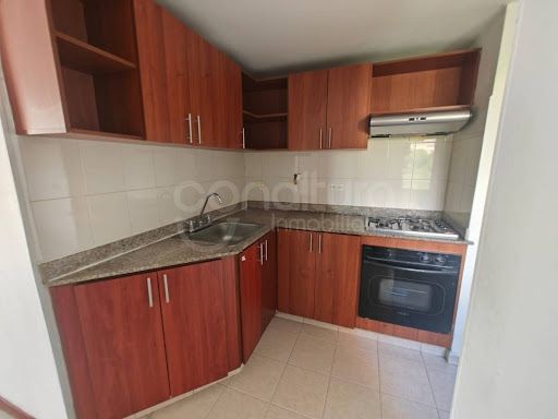 Apartamento en arriendo Antioquia Envigado Primavera 80 m2 Habitaciones 3 Baños 2 Garajes 1 Precio $3200000